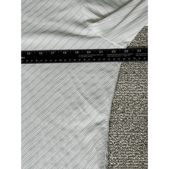 7 Diamonds Dress Shirt Men’s L White Striped Textured Button Up - Picture 6 of 7